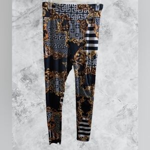 No Boundaries Juniors Size M Abstract Stripe Black and Gold Patterned Leggings